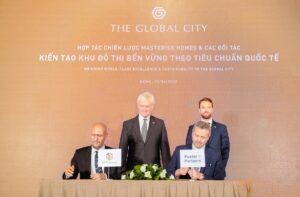 Với sự chứng kiến của Nghị sĩ Graham Stuart, Đặc phái viên thương mại của Thủ tướng Anh tại Việt Nam, đại diện Masterise Homes và Foster+Partners hoàn thành ký kết MoU về hợp tác chiến lược cùng kiến tạo khu đô thị bền vững theo tiêu chuẩn quốc tế